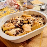 paccheri radicchio taleggio salsiccia pacchetti radicchio taleggio salsiccia